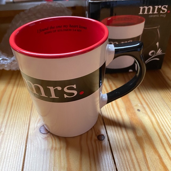 Coffee Mug - Mrs - New - Picture 6 of 6
